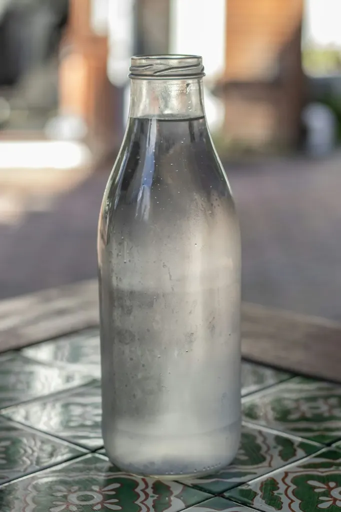1000ml Milk Glass Bottle